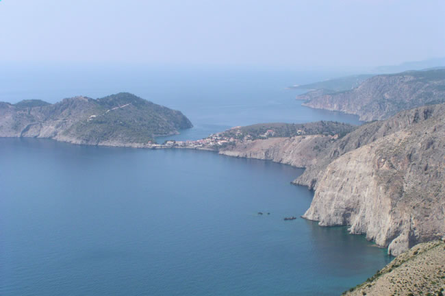 49 Kefallonia Westkueste Blick auf Assos P6279888