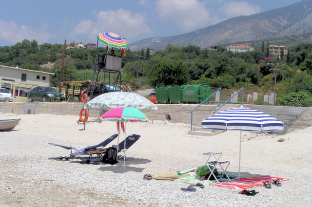 03_P7060102.Lourdata beach